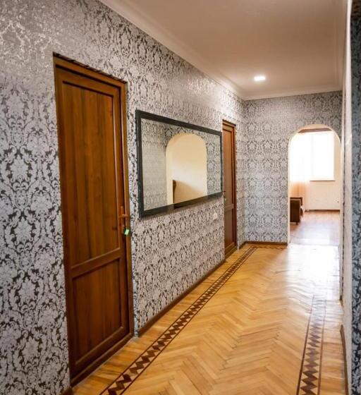 침실 1개 아파트, Elegaya Guest House