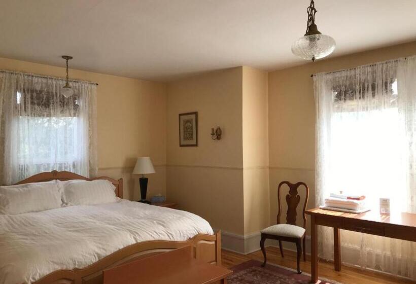 اتاق استاندارد با تخت بزرگ, Stirling House
