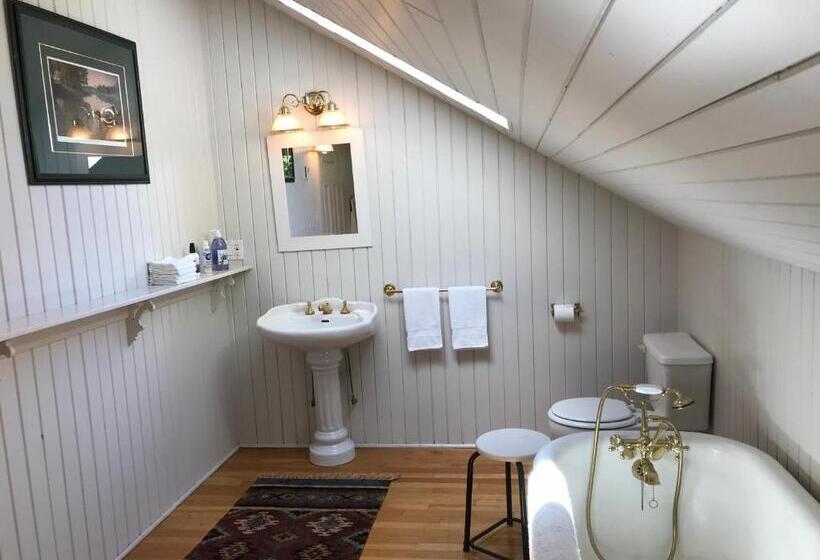 اتاق استاندارد با تخت بزرگ, Stirling House