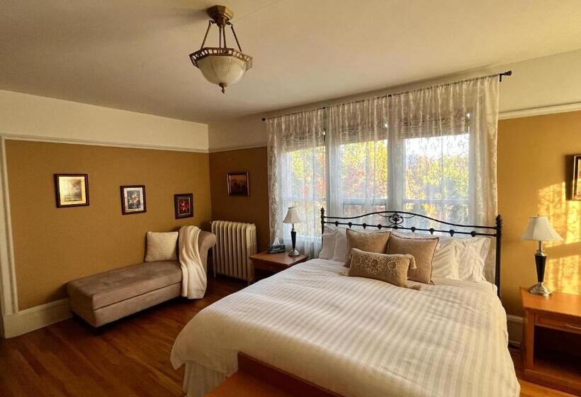 اتاق استاندارد با تخت بزرگ, Stirling House