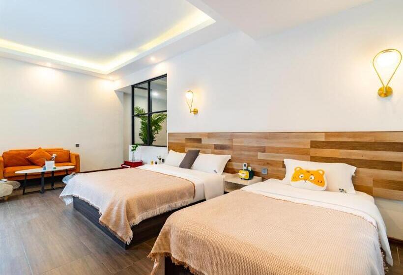 اتاق استاندارد سه تخته با چشم‌انداز باغ, Beihai Silver Beach Yintai Time Seaview Villa