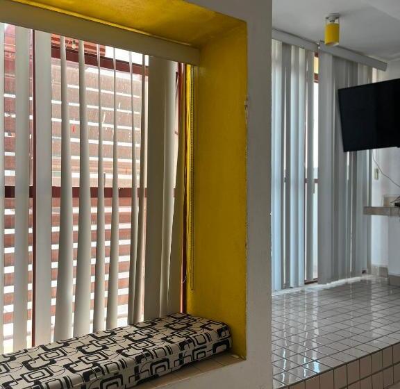 اتاق لوکس, Inmotega   Suites Tg