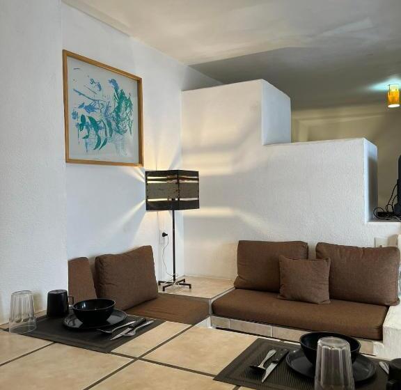 اتاق اکونومی, Inmotega   Suites Tg