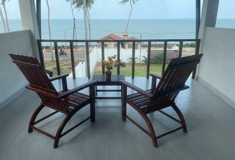 اتاق استاندارد با بالکن و چشم‌انداز دریا, Isamar Front Beach