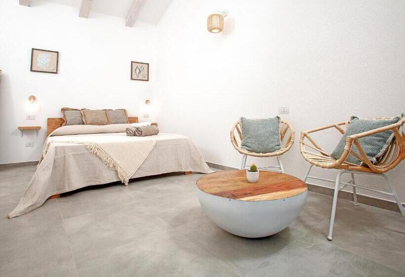 اتاق استاندارد با تخت بزرگ, La Casa Di Memmi Suites & Rooms