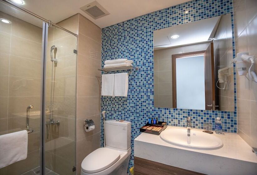 سوییت سوپریور, Ramada Hotel & Suites By Wyndham Halong Bay View