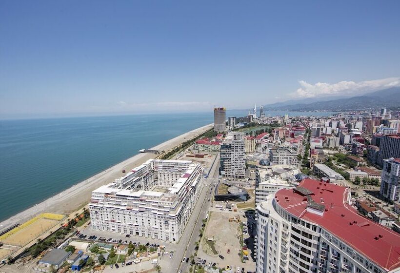 سوییت خانوادگی, Alliance Palace Batumi 37