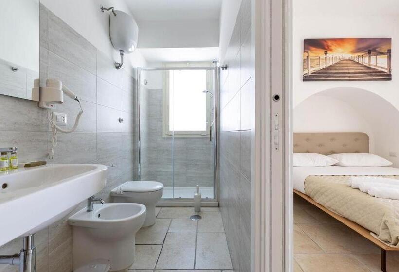 اتاق استاندارد, B&b I Tarocchi
