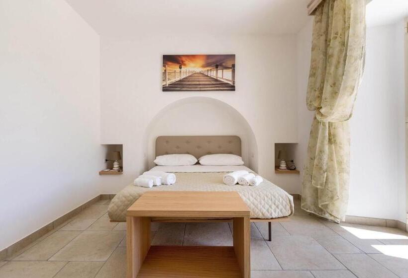 اتاق استاندارد, B&b I Tarocchi