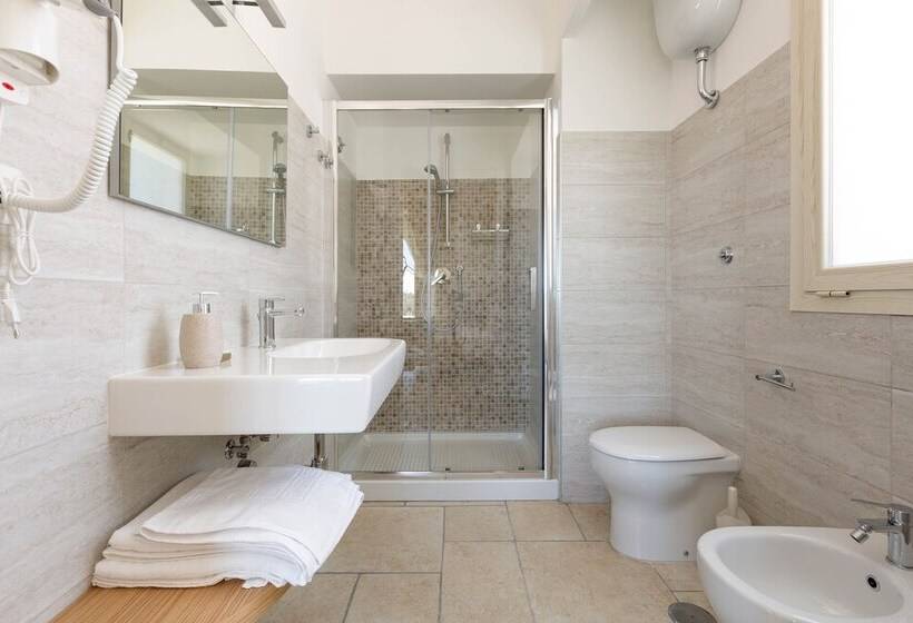 اتاق استاندارد, B&b I Tarocchi