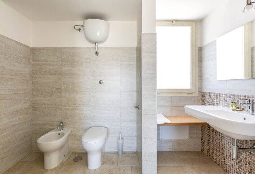 اتاق استاندارد, B&b I Tarocchi