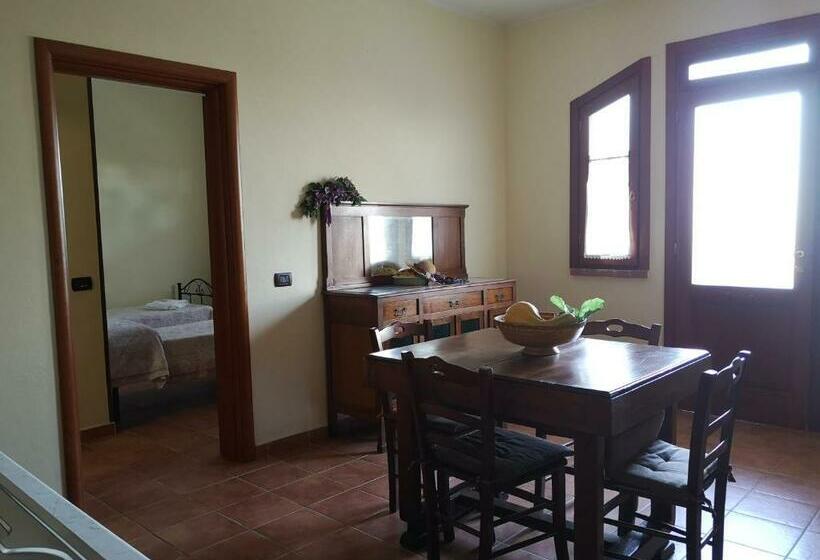 اتاق خانوادگی, Agriturismo Catena