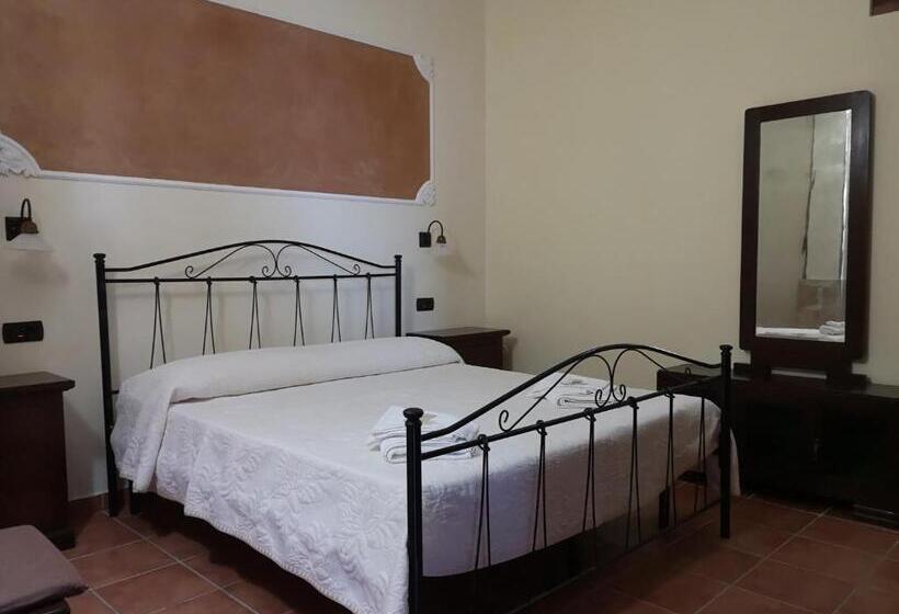 اتاق خانوادگی, Agriturismo Catena