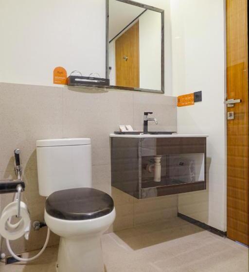 스탠다드 룸 킹사이즈 침대, Jw Naungan Coliving