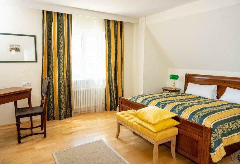 اتاق لوکس, Krone Laupheim