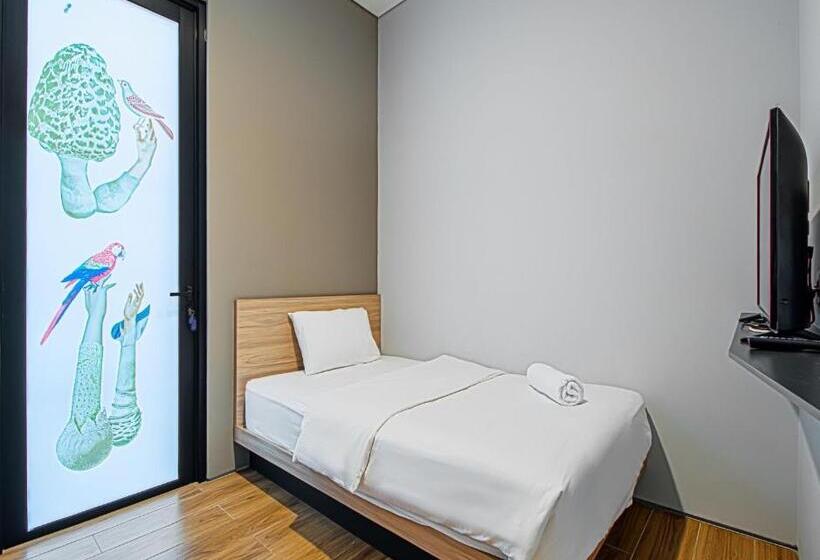 اتاق استاندارد یک نفره, M Studio Karawaci
