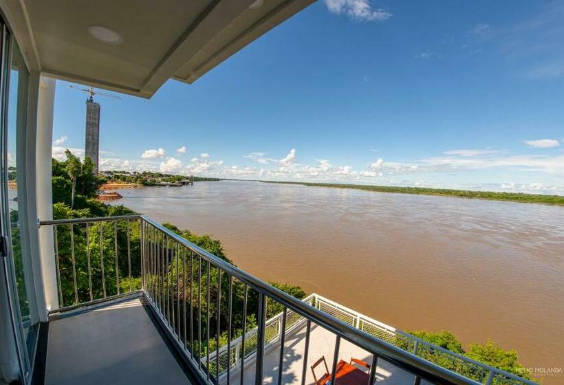 سوئیت با چشم‌انداز رودخانه, Orla Do Rio Branco