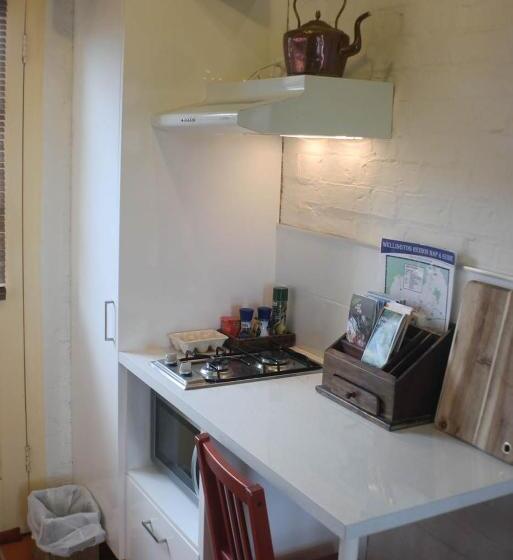 اتاق لوکس سه تخته, Bon Accord Luxury Accommodation