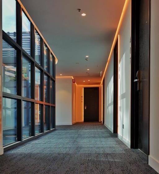 استودیوی استاندارد, Clarion Apartments South Melbourne