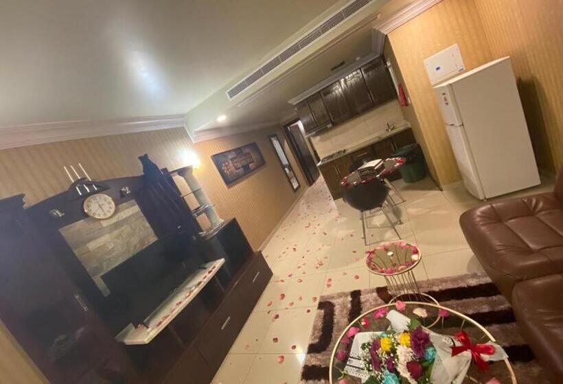 سوییت, Durrat Al Motamizon Furnished Apartment 3