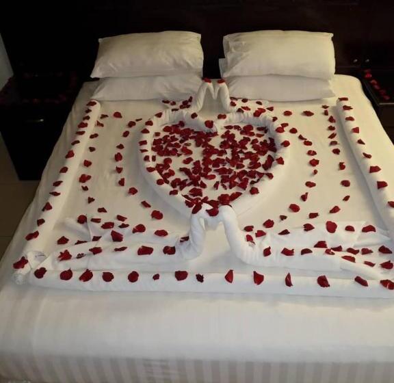 آپارتمان 2 خوابه, Durrat Al Motamizon Furnished Apartment 3