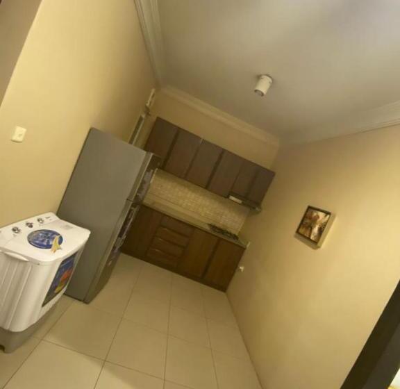 آپارتمان 3 خوابه, Durrat Al Motamizon Furnished Apartment 3