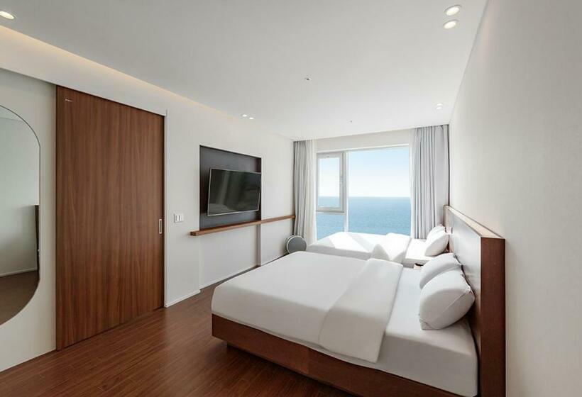 اتاق استاندارد با چشم‌انداز دریا, Laterrace Cove Suite