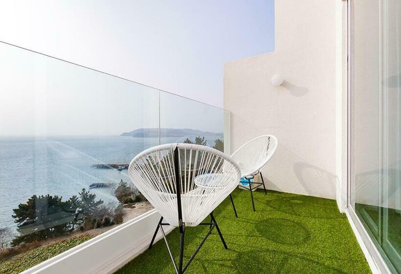 اتاق استاندارد با چشم‌انداز دریا, Laterrace Cove Suite
