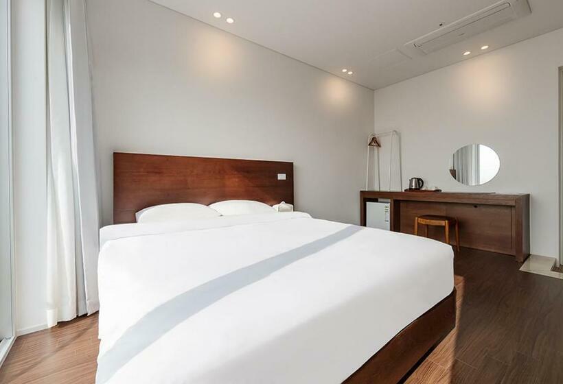اتاق استاندارد با چشم‌انداز دریا, Laterrace Cove Suite