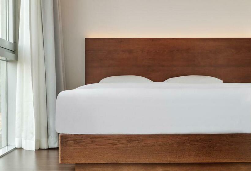 اتاق استاندارد با چشم‌انداز کوهستان, Laterrace Cove Suite