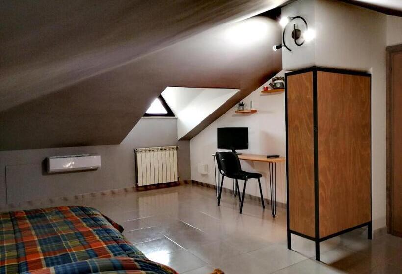 اتاق استاندارد با سرویس بهداشتی مشترک, Kalispéra B&b