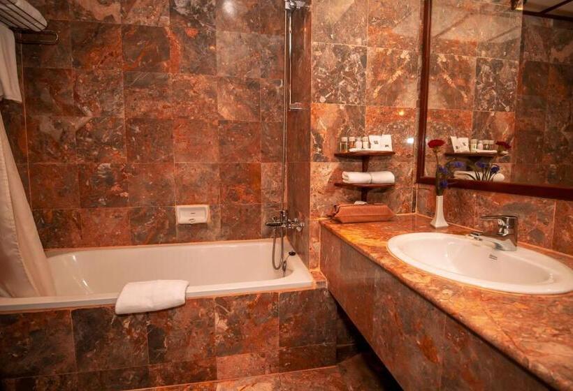 اتاق لوکس, Laotel Vientiane