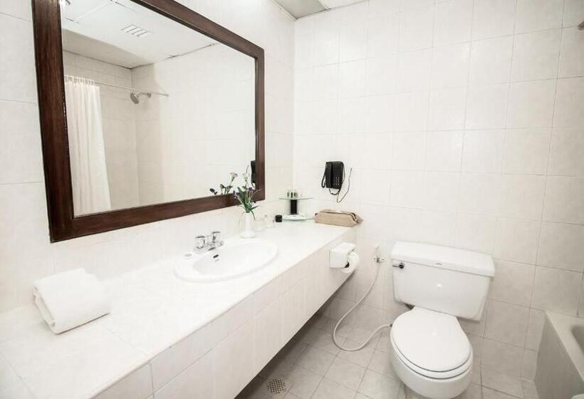 سوییت جونیور, Laotel Vientiane