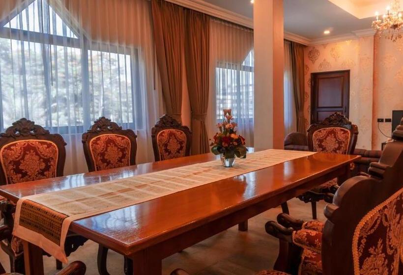 سوئیت پرزیدنت, Laotel Vientiane