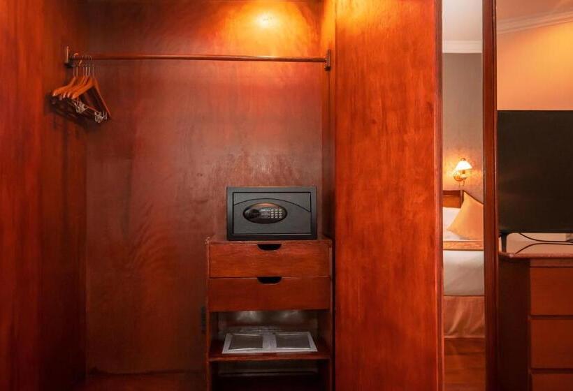 سوییت جونیور, Laotel Vientiane