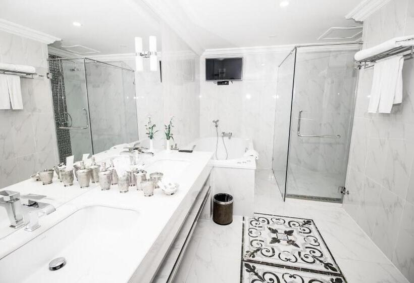 سوئیت پرزیدنت, Laotel Vientiane