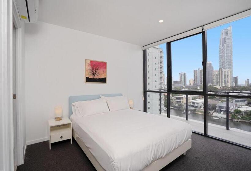 1 Bedroom Apartment River View, Peninsular Gold Coast