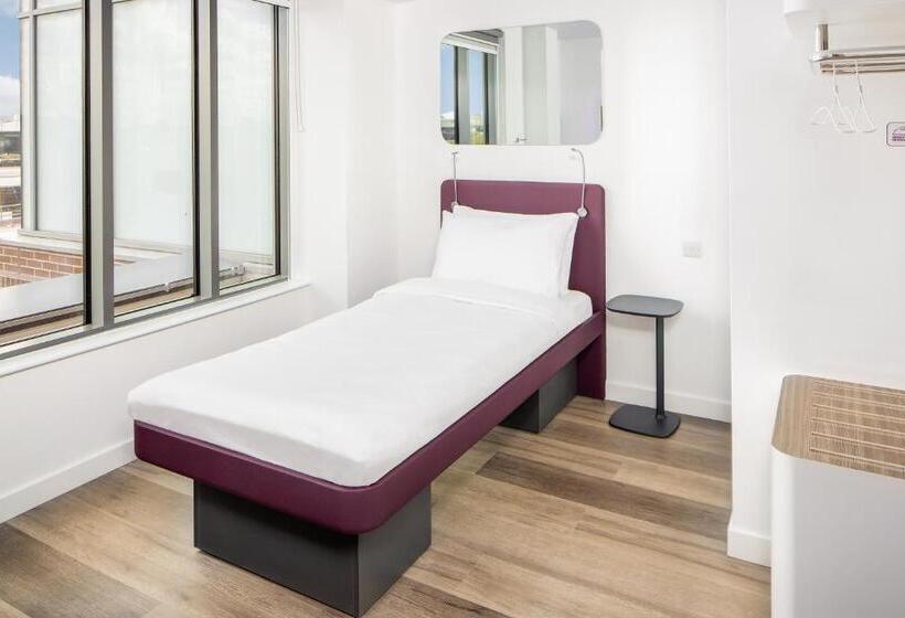 标准间, Yotel London City