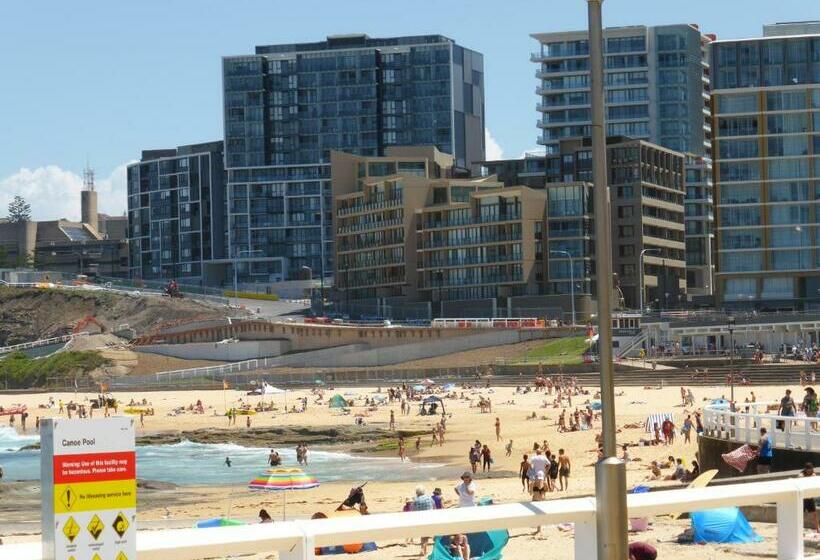 آپارتمان 1 خوابه با چشم‌انداز دریا, Arena Luxury Beachfront Apartment