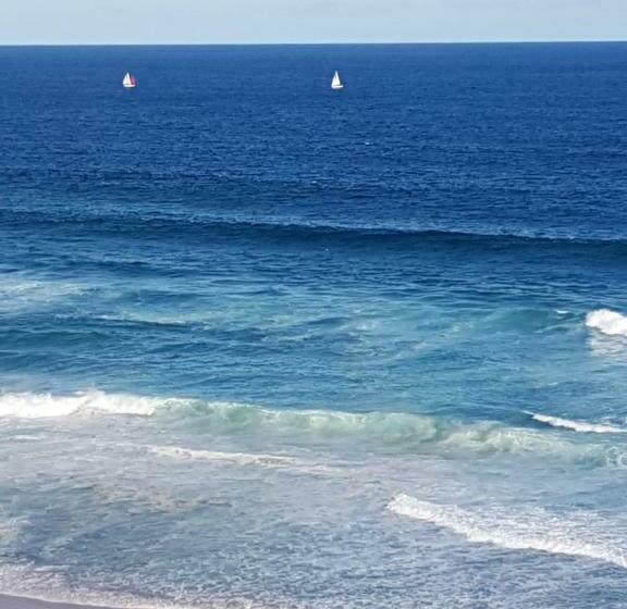 آپارتمان 1 خوابه با چشم‌انداز دریا, Arena Luxury Beachfront Apartment