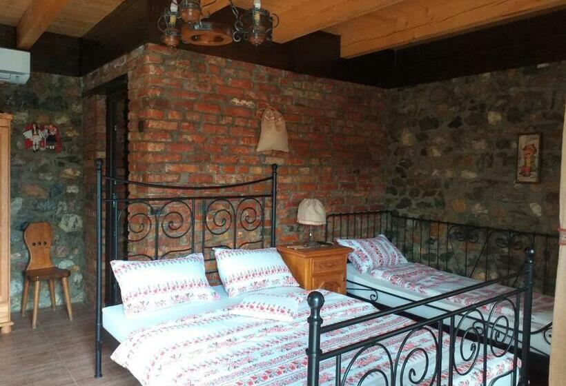 اتاق استاندارد سه نفره, Casa Soseco