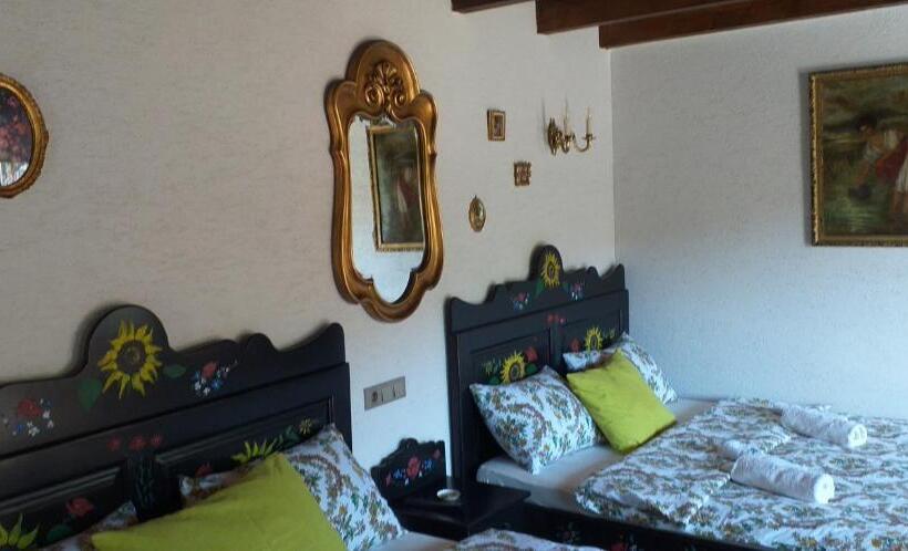 اتاق لوکس چهار تخته, Casa Soseco