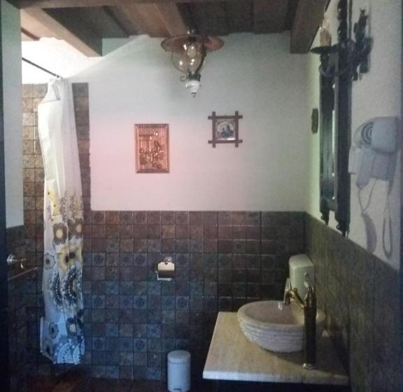 اتاق لوکس سه تخته, Casa Soseco