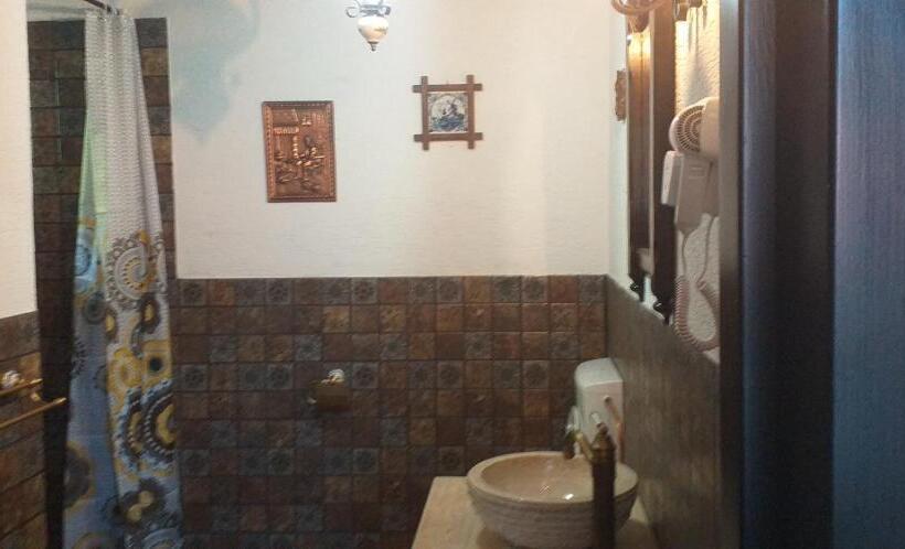 اتاق لوکس سه تخته, Casa Soseco