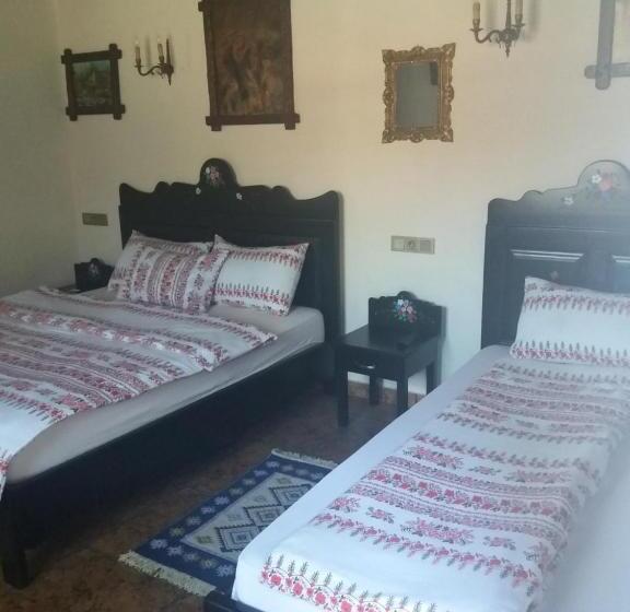 اتاق لوکس سه تخته, Casa Soseco