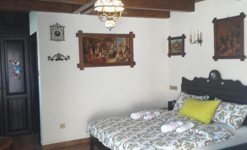 اتاق لوکس سه تخته, Casa Soseco