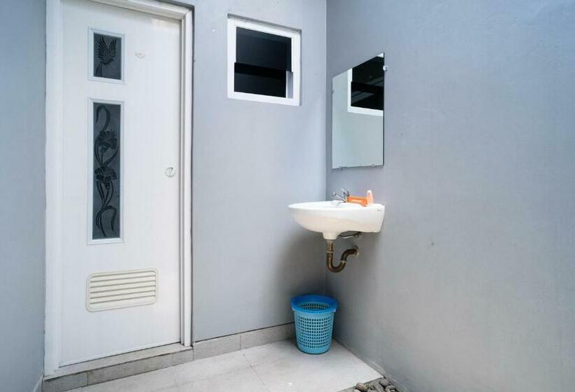 اتاق لوکس, Koolkost Syariah Near Transmart Tegal