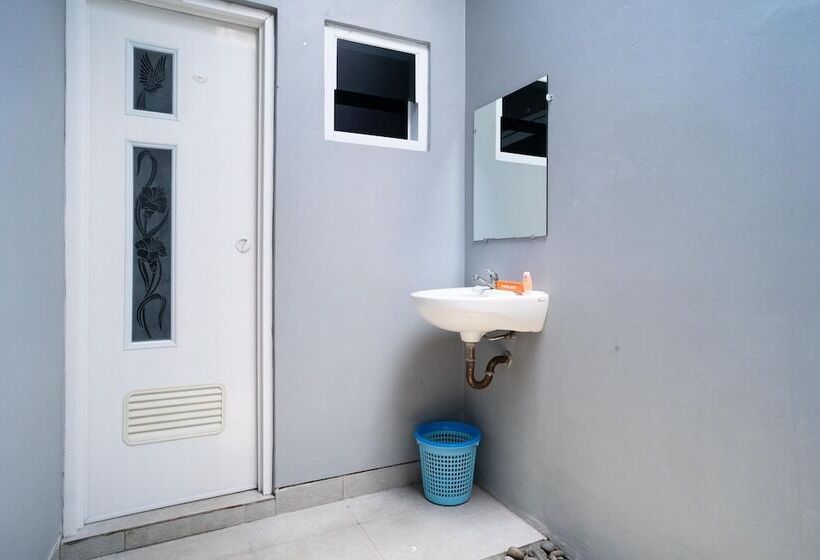 اتاق لوکس, Koolkost Syariah Near Transmart Tegal