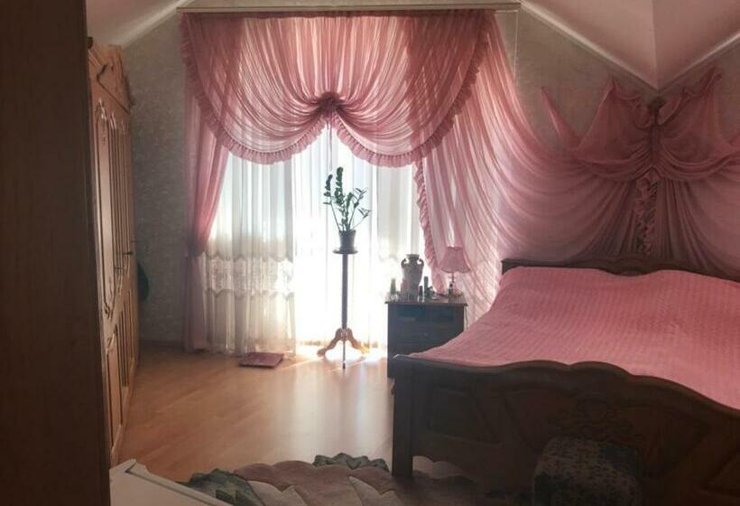 اتاق استاندارد, Lorena