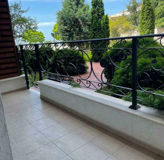 דירת חדר נוף לגינה, Rich 3 Sp Apartments